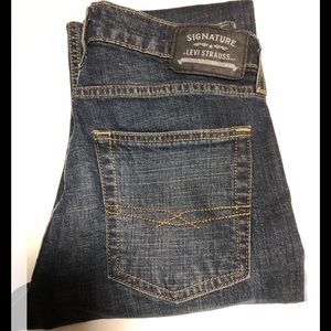 Men’s/Young Men’s Signature Levi Strauss